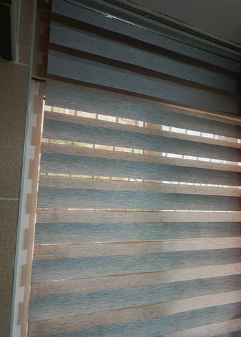 Bej ve Gri Çizgili Modern Perde - Görsel 5