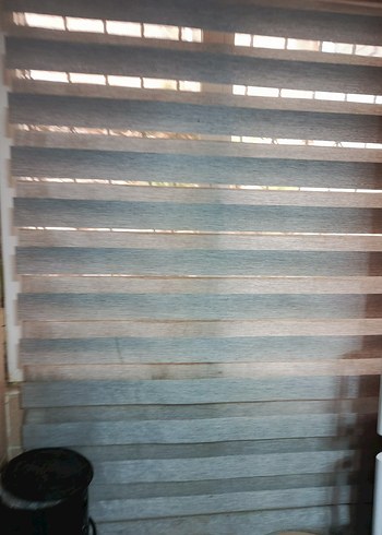 Bej ve Gri Çizgili Modern Perde - Görsel 2