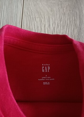 GAP kırmızı tişört  - Görsel 2