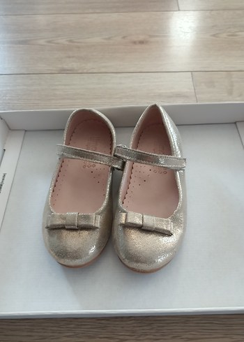 Kız Çocuk Altın Renk Tokalı Babet - Görsel 2