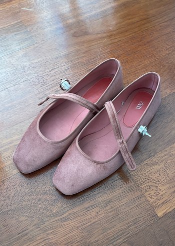 Pembe Süet Tokalı Topuklu Kadın Babet