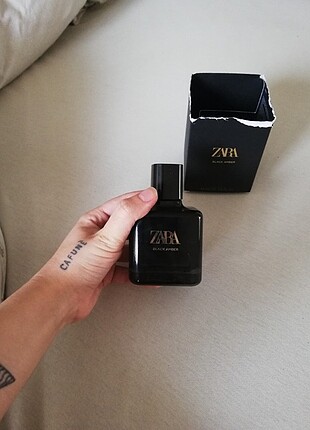 Zara Black amber