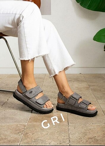 UGG GOLDENGLOW SANDALET GRİ