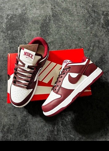 NİKE DUNK BORDO 