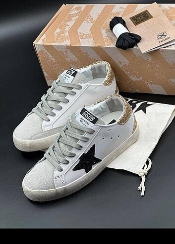 40 Beden GOLDEN GOOSE DELUXE