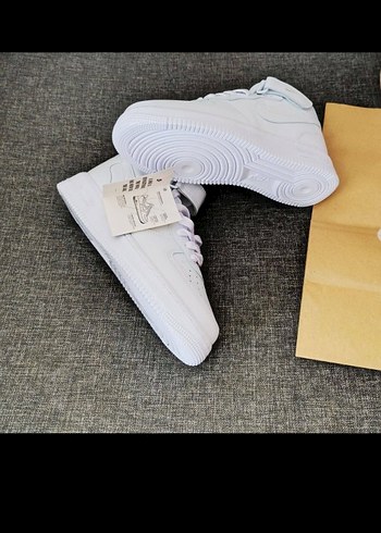 40 Beden beyaz Renk NİKE AİR FORCE 1 MID