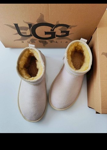 37 Beden UGG ULTRAMİNİ BEJ