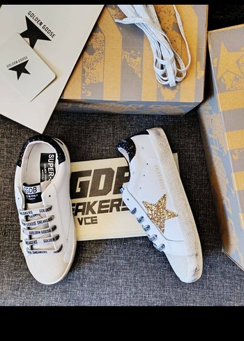 GOLDEN GOOSE DELUXE