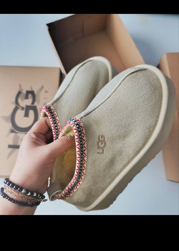 UGG TAZZ BEJ