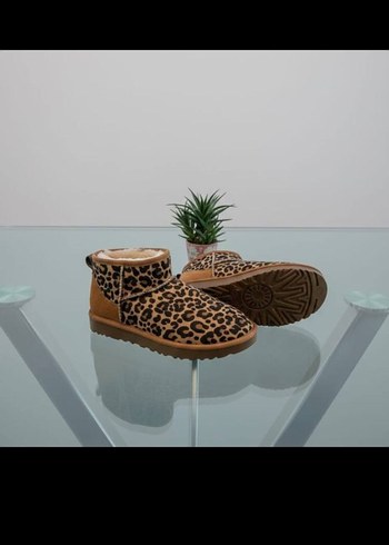 39 Beden kahverengi Renk UGG ULTRAMİNİ LEOPAR