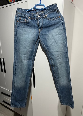 Levis 30