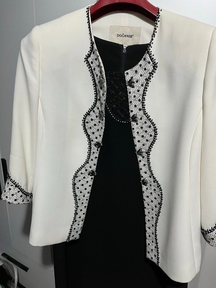 Beyaz Nakışlı Ceketli Uzun Kadın Ceket Elbise - Görsel 2