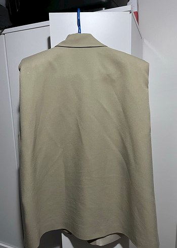 Düğmeli Bej Kolsuz Kadın Blazer Ceket - Görsel 3