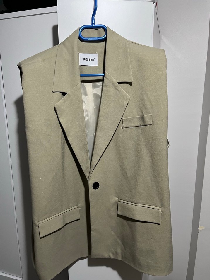 Düğmeli Bej Kolsuz Kadın Blazer Ceket - Görsel 2