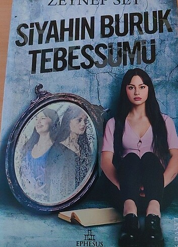 Siyahın buruk tebessümü
