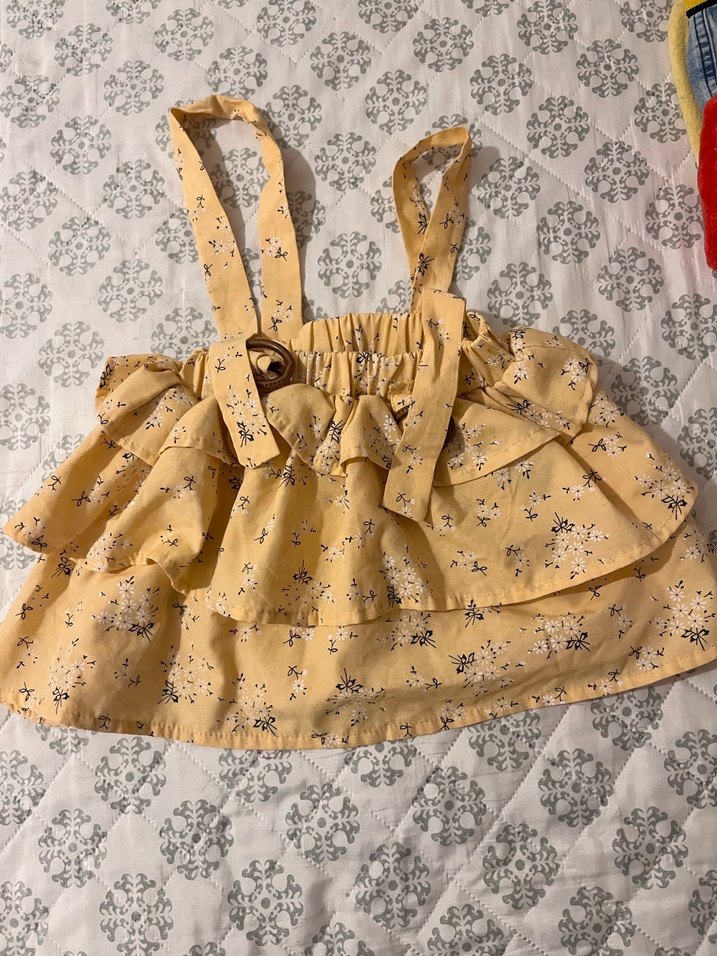 Sarı Nakışlı Fırfırlı Kız Elbisesi - Görsel 3