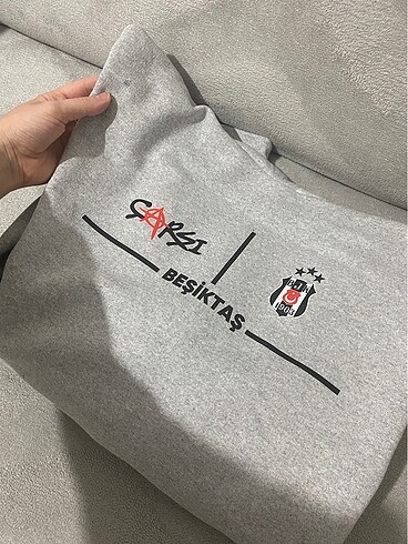 Sweathshirt