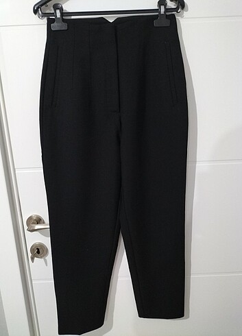 Zara pantolon.