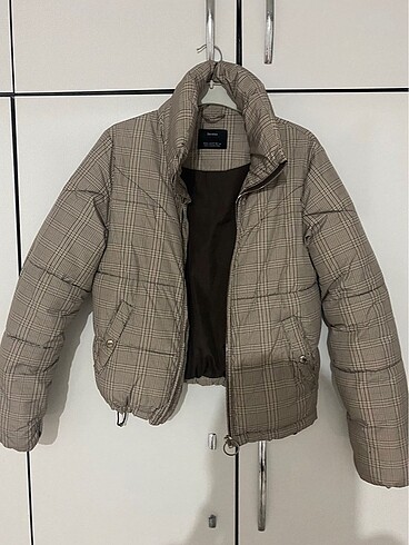 bershka mont