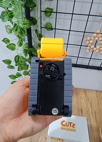 Diğer Hareketli Işıklı Sesli Çarp Dön Oyuncak 