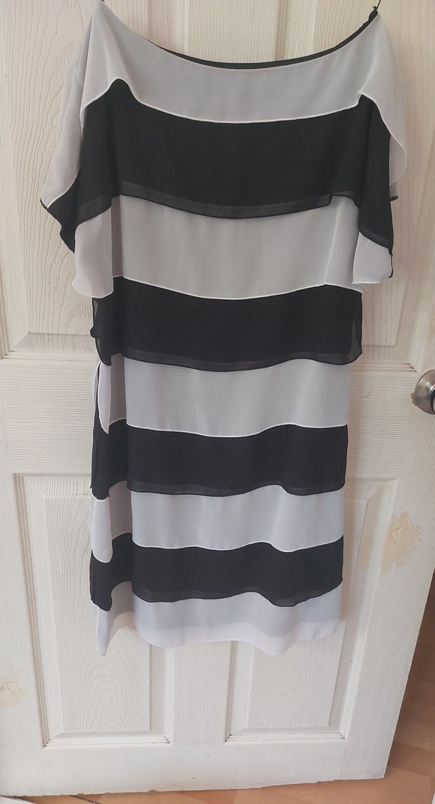 Gri Beyaz Çizgili Midi Kadın Elbise - Görsel 3