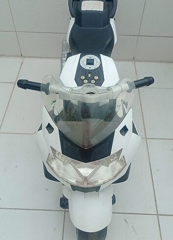 Akülü motorsiklet