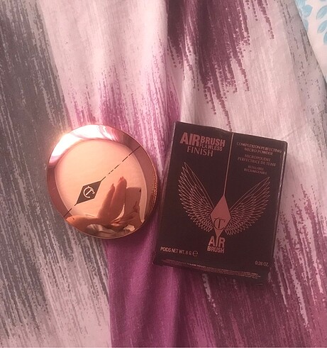 Charlotte Tilbury Pudra