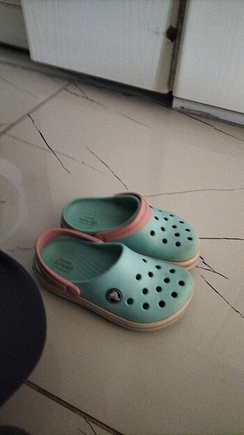16 Beden turkuaz Renk Crocs kız terliği