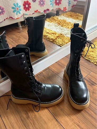 39 Beden Bir kez giyildi Bottega muadili