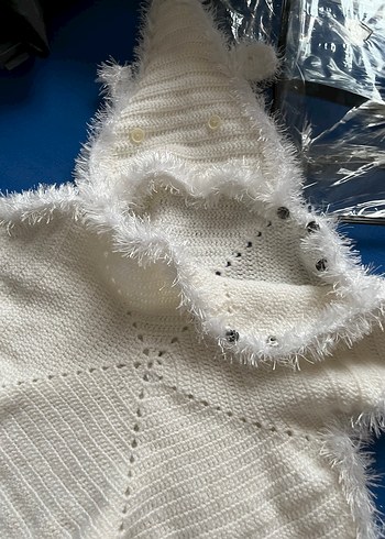 Beyaz Kapüşonlu Bebek Tulumu - Görsel 5