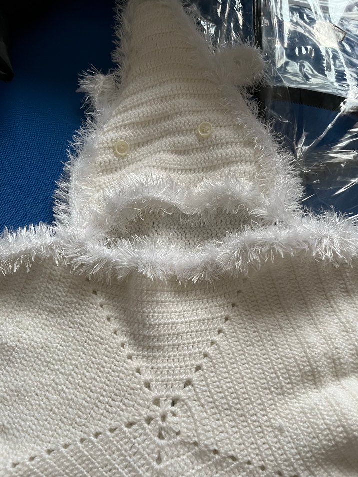 Beyaz Kapüşonlu Bebek Tulumu - Görsel 4