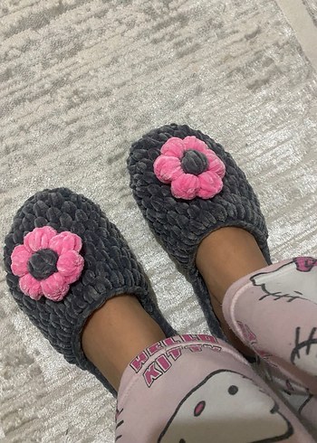 Renkli Çiçekli Örgü Kadın Ev Terlikleri - Görsel 2