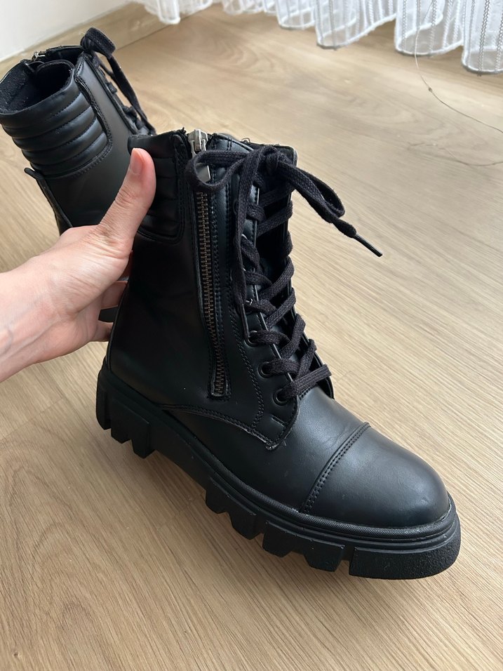 Siyah Bağcıklı bayan bot - Görsel 4