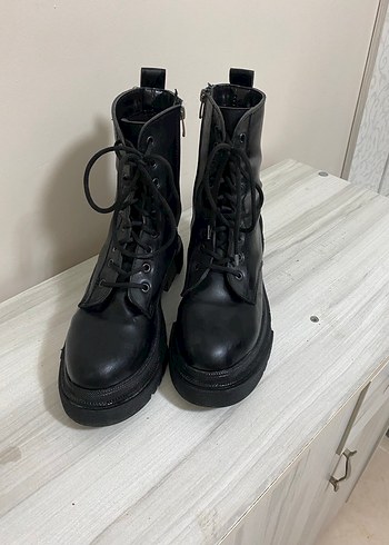 Siyah Deri Platform Topuklu Punk Botlar - Görsel 2