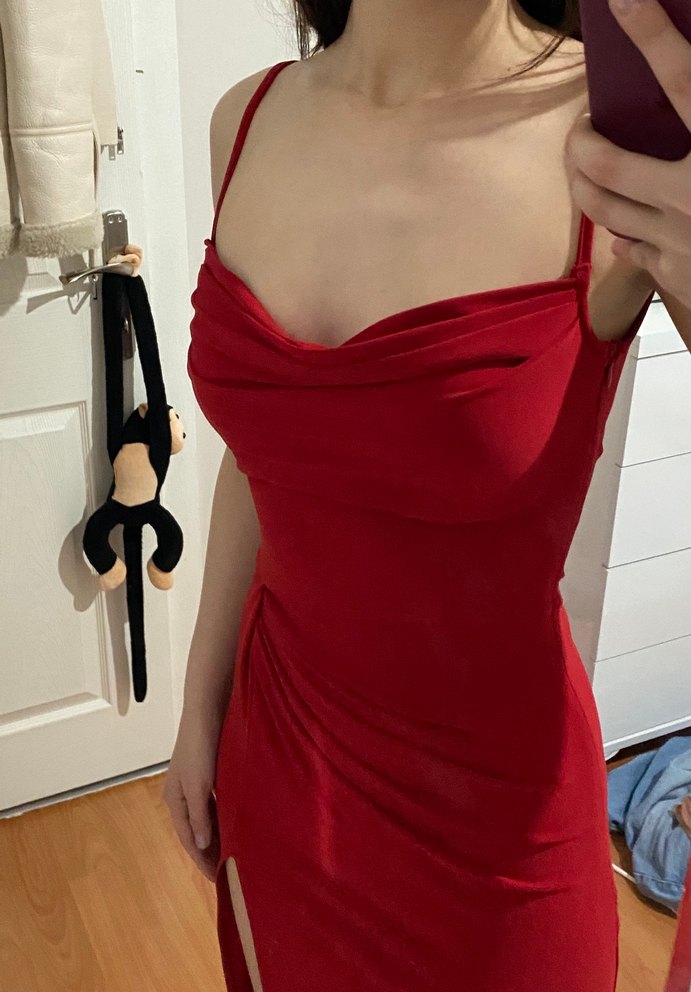 Kırmızı Drapeli Uzun Abiye Elbise - Görsel 4