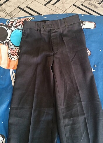 8 Yaş Beden siyah Renk Sıfır kumaş pantolon 