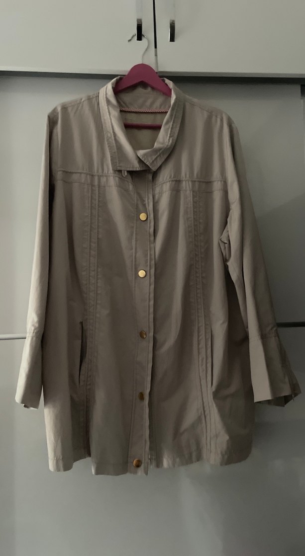 Taş rengi büyük beden yağmurluk - Görsel 2