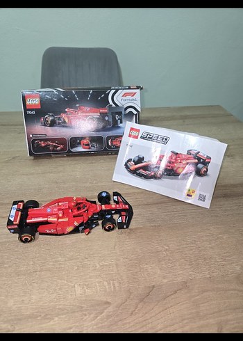 Kırmızı Lego Formula 1 Yarış Arabası - Görsel 3