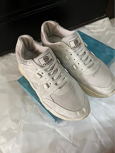 On Fashion Spor ayakkabı