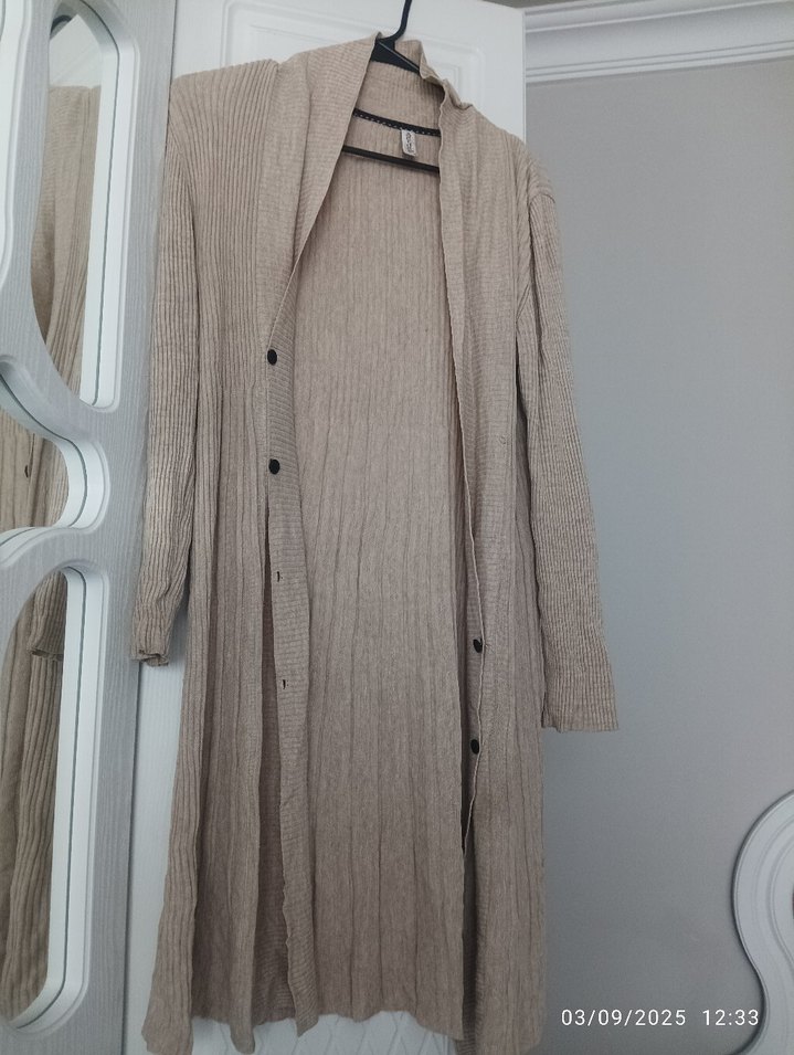 Uzun Bej Kadın Hırka - Görsel 3