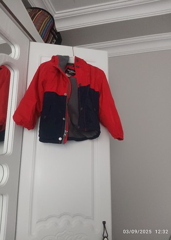 Kırmızı Lacivert Düğmeli Erkek Çocuk montu - Görsel 2