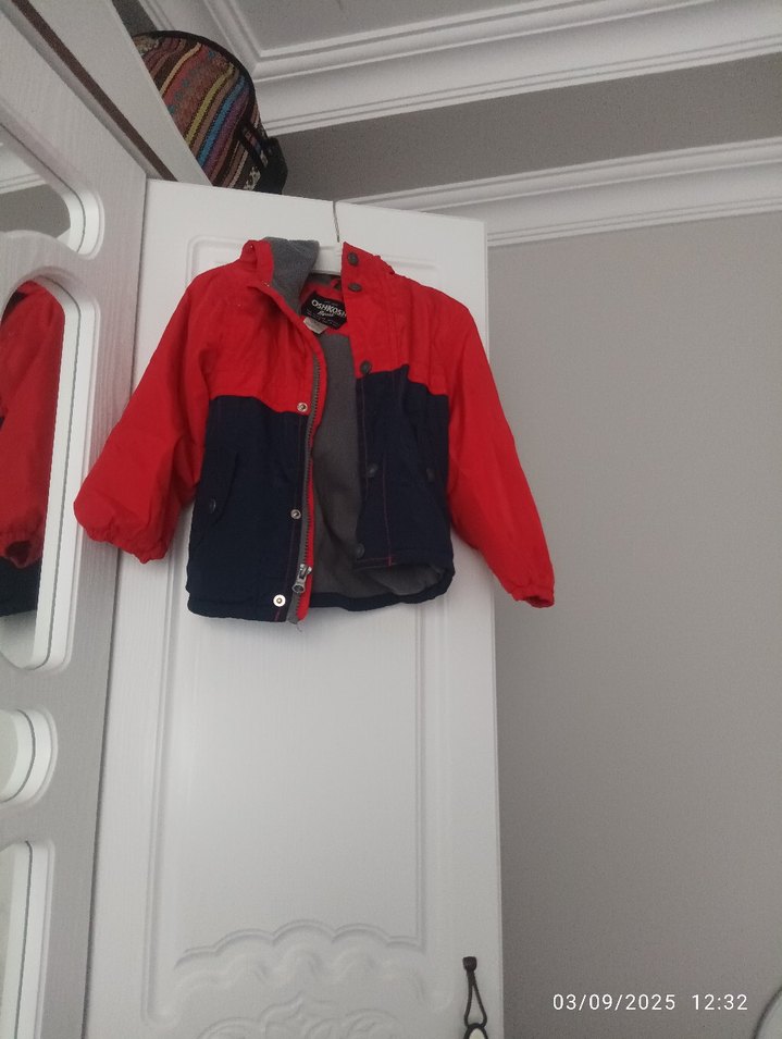 Kırmızı Lacivert Düğmeli Erkek Çocuk montu - Görsel 2