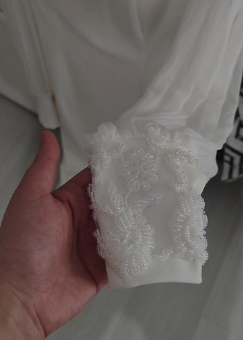 Dantel Detaylı Uzun Kollu Beyaz Nişan Elbisesi - Görsel 4