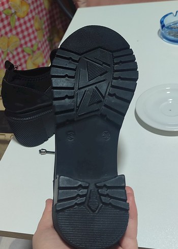 Siyah Tokalı Kadın Kauçuk Topuklu Bot - Ana görsel