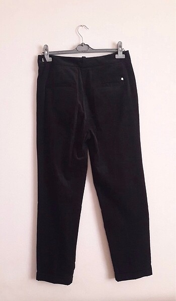 40 Beden Massimo Dutti fitilli,kadife,siyah pantolon