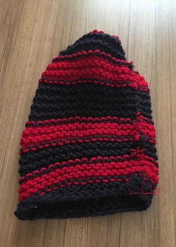 Kırmızı Siyah Çizgili Örgü Kadın Bere - Görsel 3