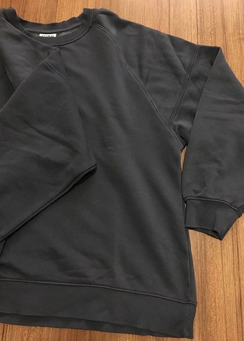 Pull&Bear - Kadın Uzun Kollu Oversize Sweatshirt - Görsel 4