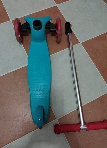  Beden turkuaz Renk Triatlon isikli scooter