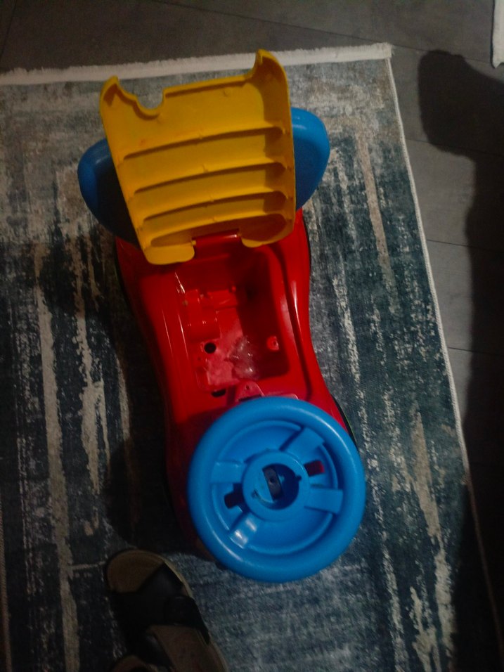 Renkli Çocuk Oyuncak Arabası - Görsel 2