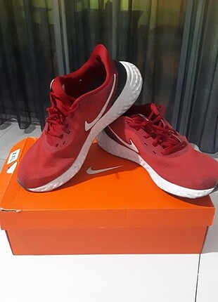 Nike revolition 46 numara ayakkabi